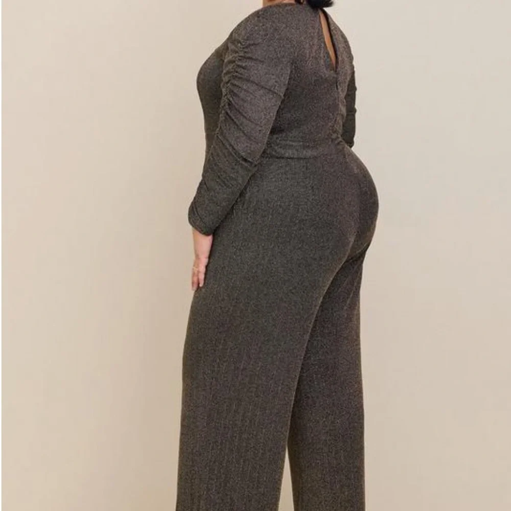 NWT Torrid new Glitter Knit Sweetheart Neck Jumpsuit gold and black shinny - Picture 2 of 4